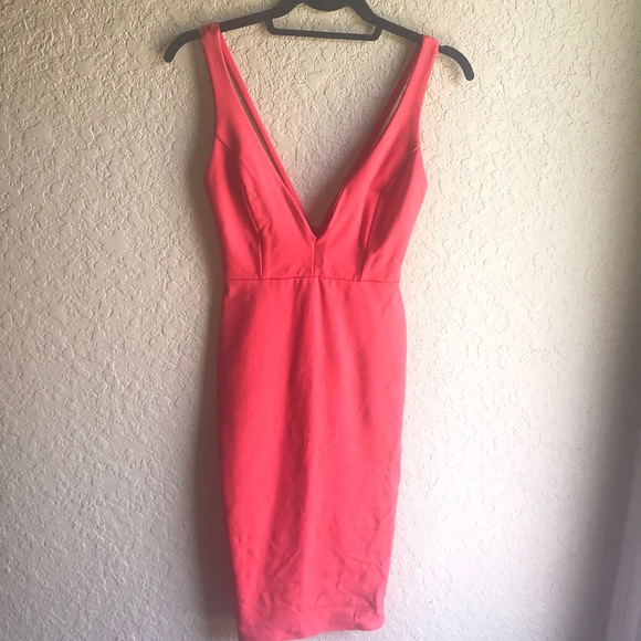 Lulus Dresses & Skirts - Lulus Plunging Neckline Dress